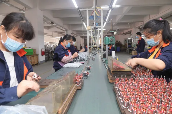 Armature assembly on the line